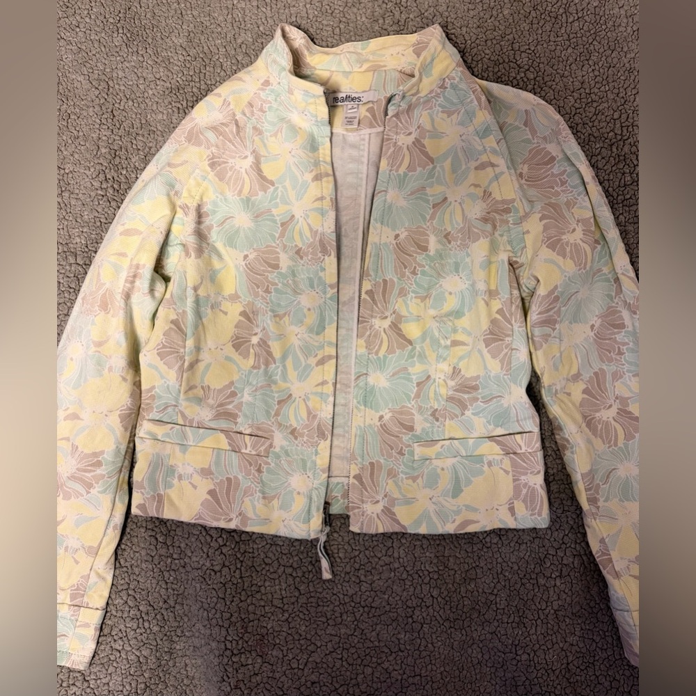 REALITIES  jacket multi-colored tan,yellow,light teal gorgeous with jeans